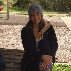 Meet your Posher, Nikki